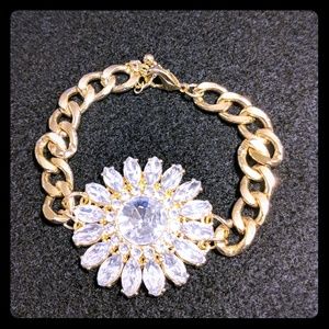 🎁 FREE WITH BUNDLE gold rhinestone bracelet